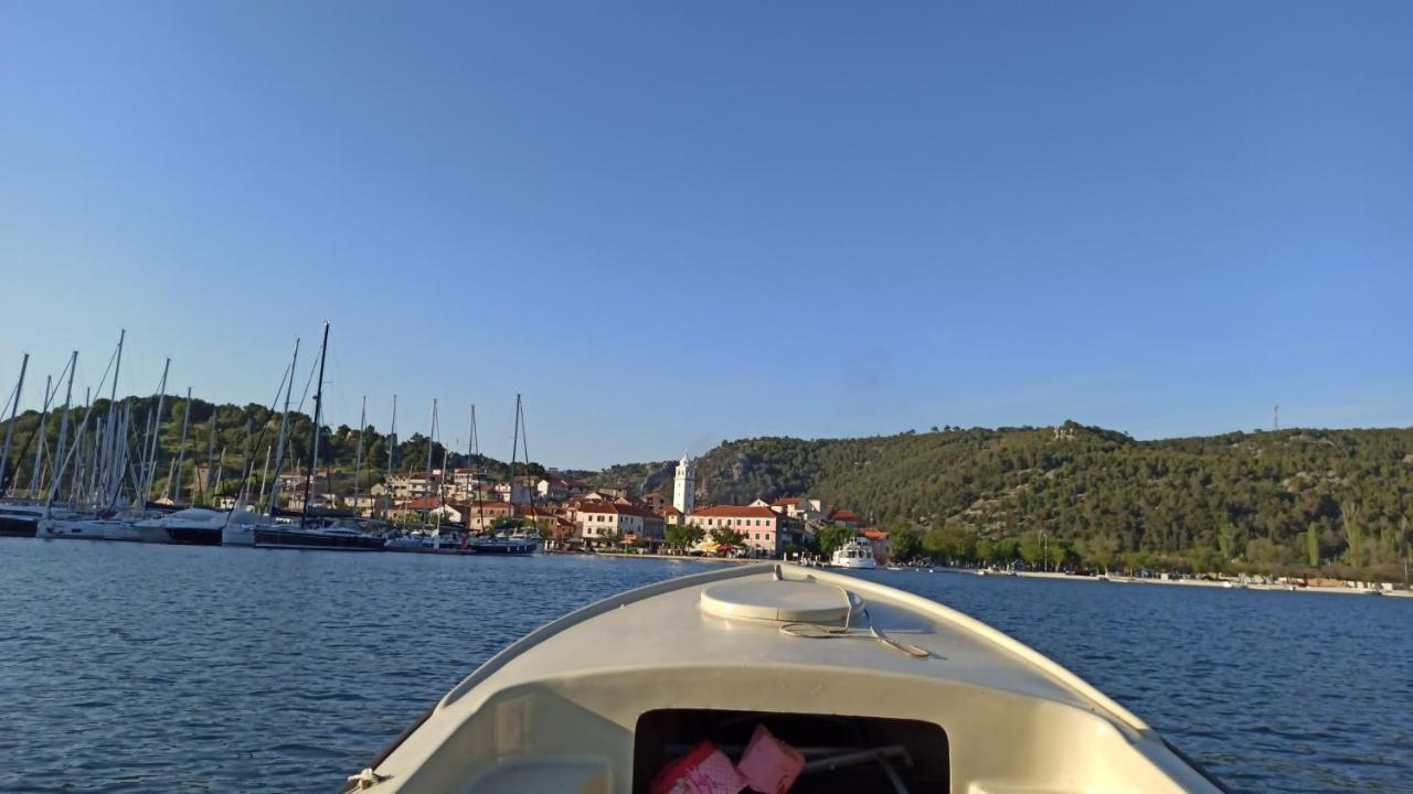 Mila And Jurija Formenti 2 Apartments In Heart Of Nautic Marina, With Heated Swimming Pool, Bikes, Sup, Kajak Skradin Exterior foto