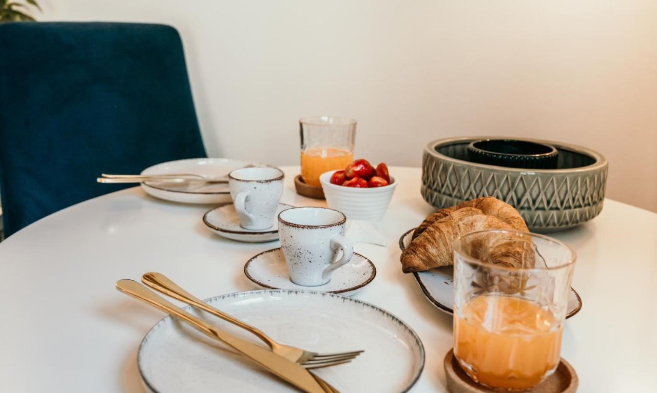 Mila And Jurija Formenti 2 Apartments In Heart Of Nautic Marina, With Heated Swimming Pool, Bikes, Sup, Kajak Skradin Exterior foto
