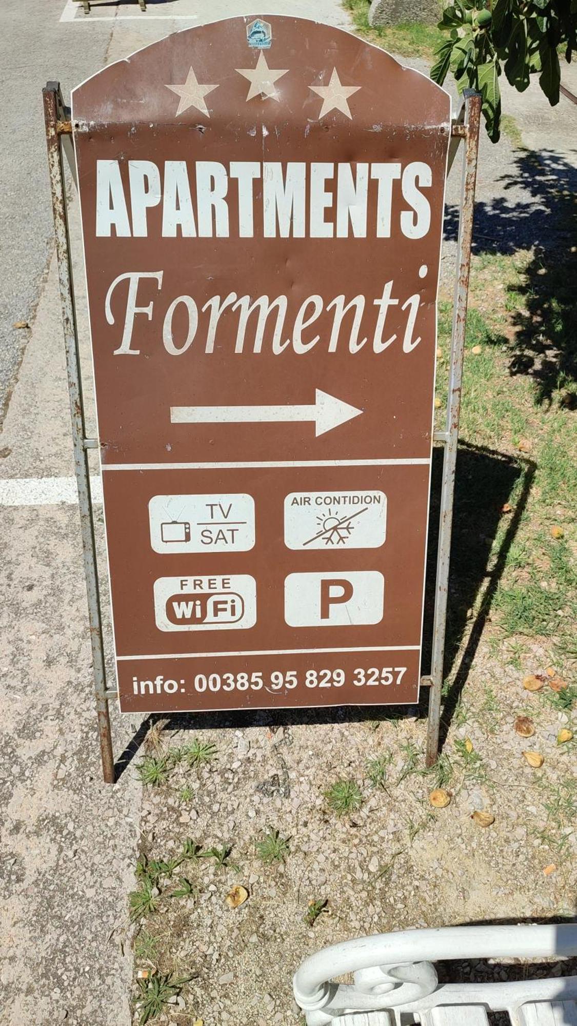 Mila And Jurija Formenti 2 Apartments In Heart Of Nautic Marina, With Heated Swimming Pool, Bikes, Sup, Kajak Skradin Exterior foto